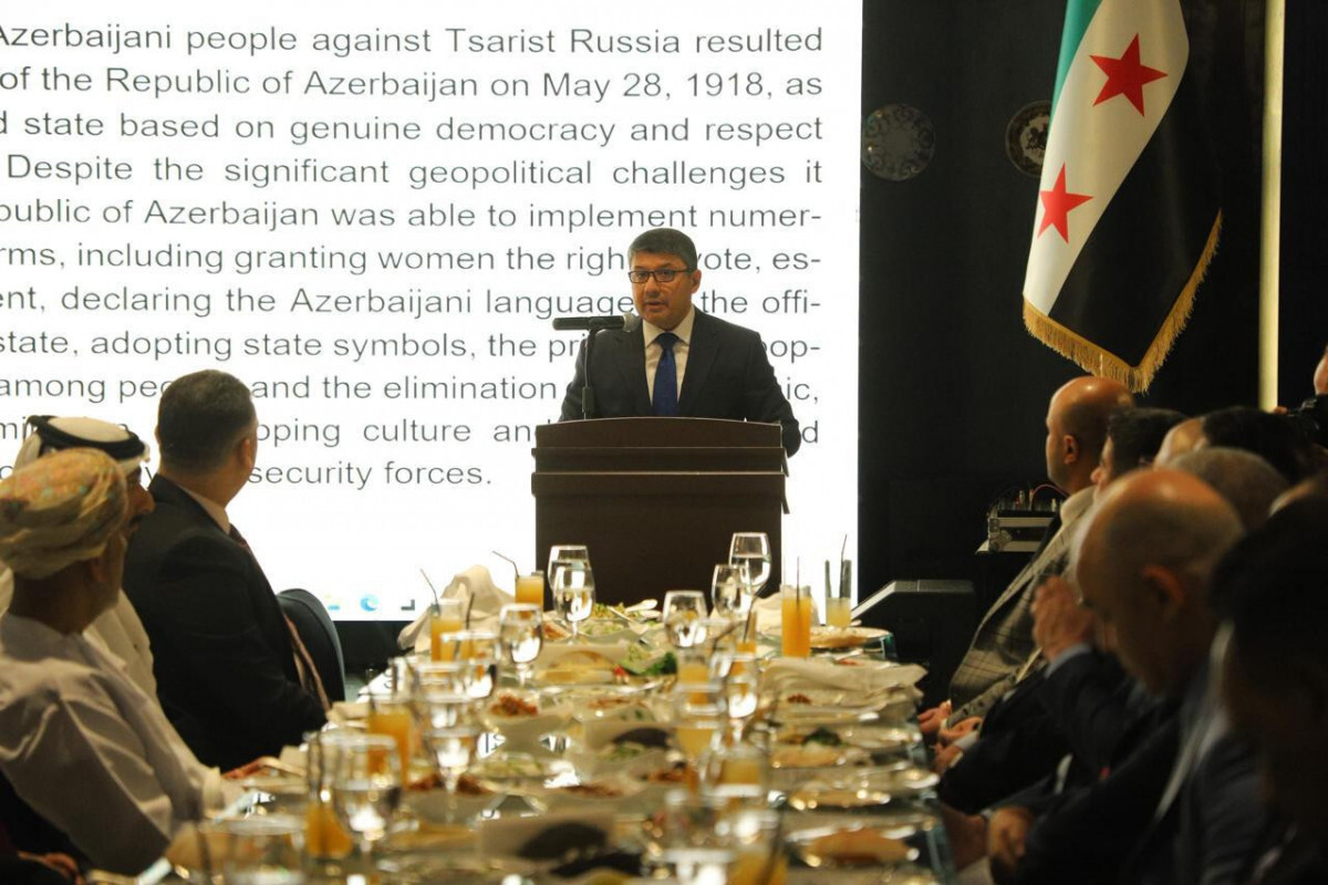 Azerbaycanın Bağımsızlık Günü Suriye'de kutlandı