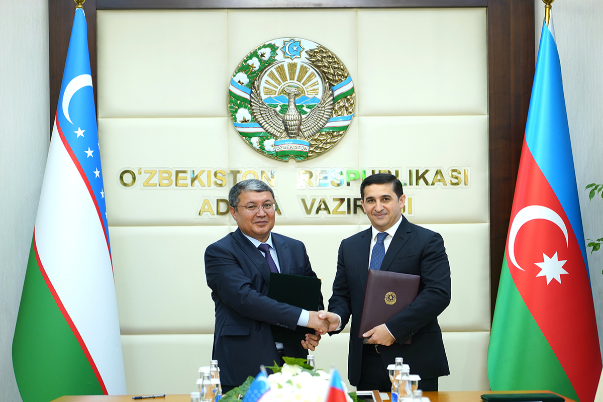 Azerbaycan ve Özbekistan Adalet Bakanlığı bir işbirliği programı imzaladı