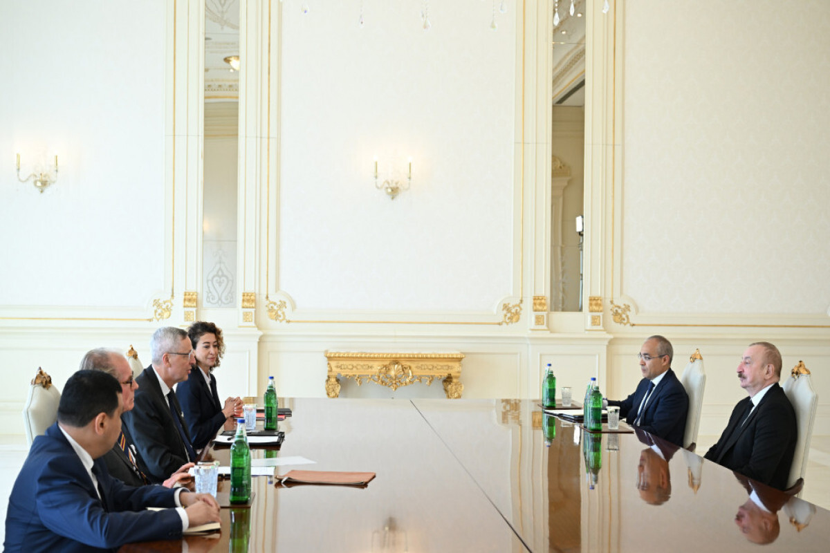 Başkan Ilham Aliyev, Alman Ekonomisi Doğu Komitesi Başkanını aldı - güncellendi