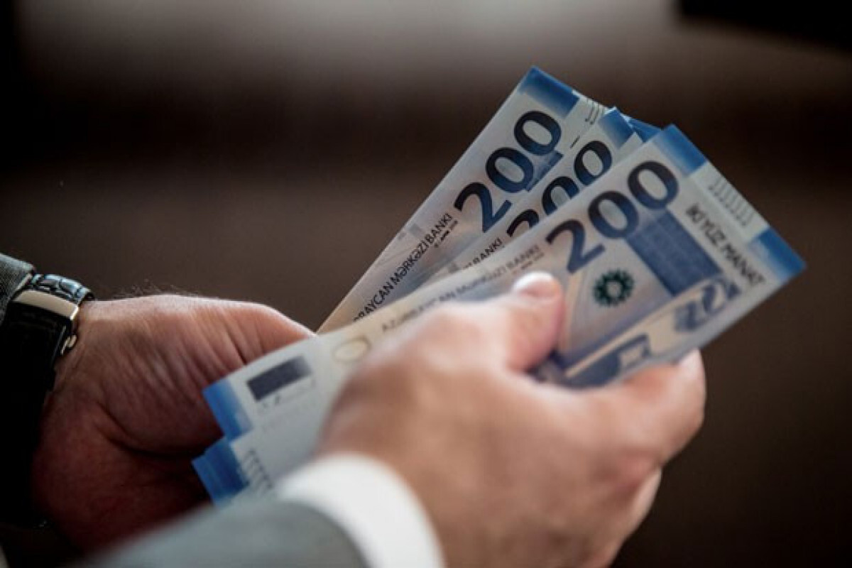 Bakü'deki ortalama aylık maaş yaklaşık% 6 arttı