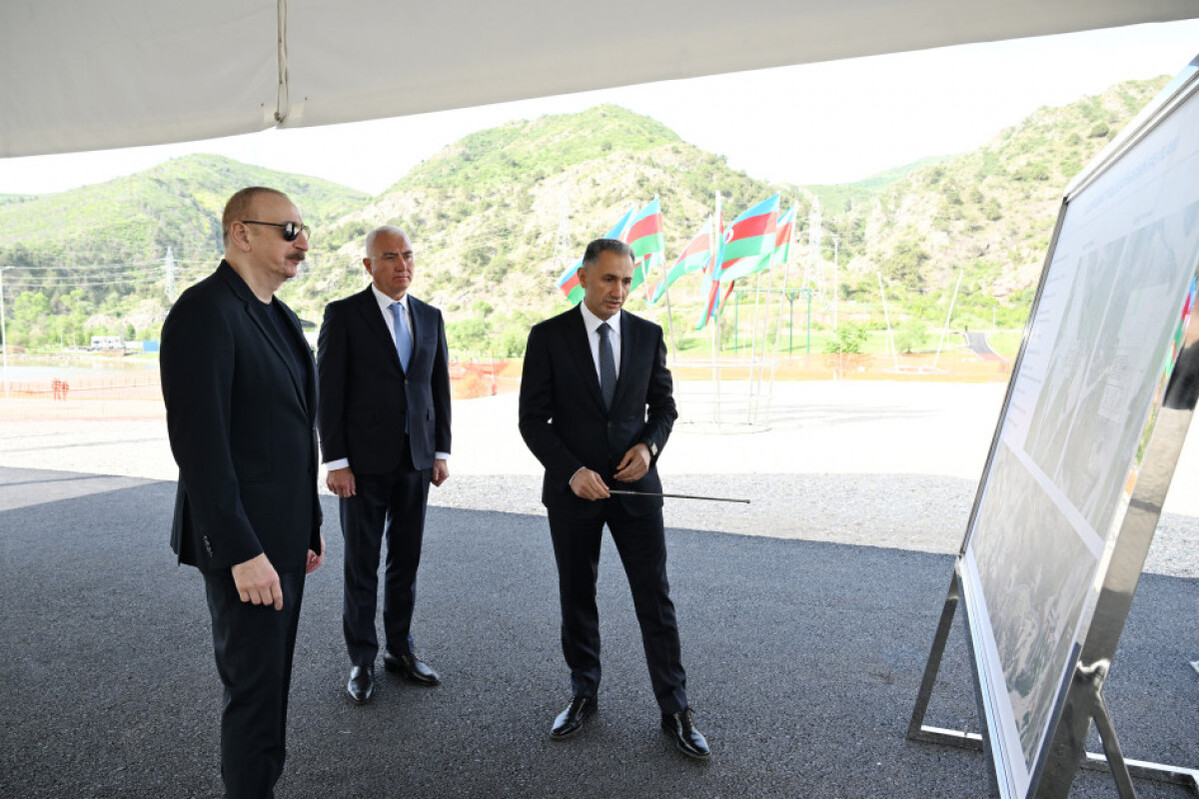 Başkan Ilham Aliyev, Lachin Kanat Yolu'nun temelini attı