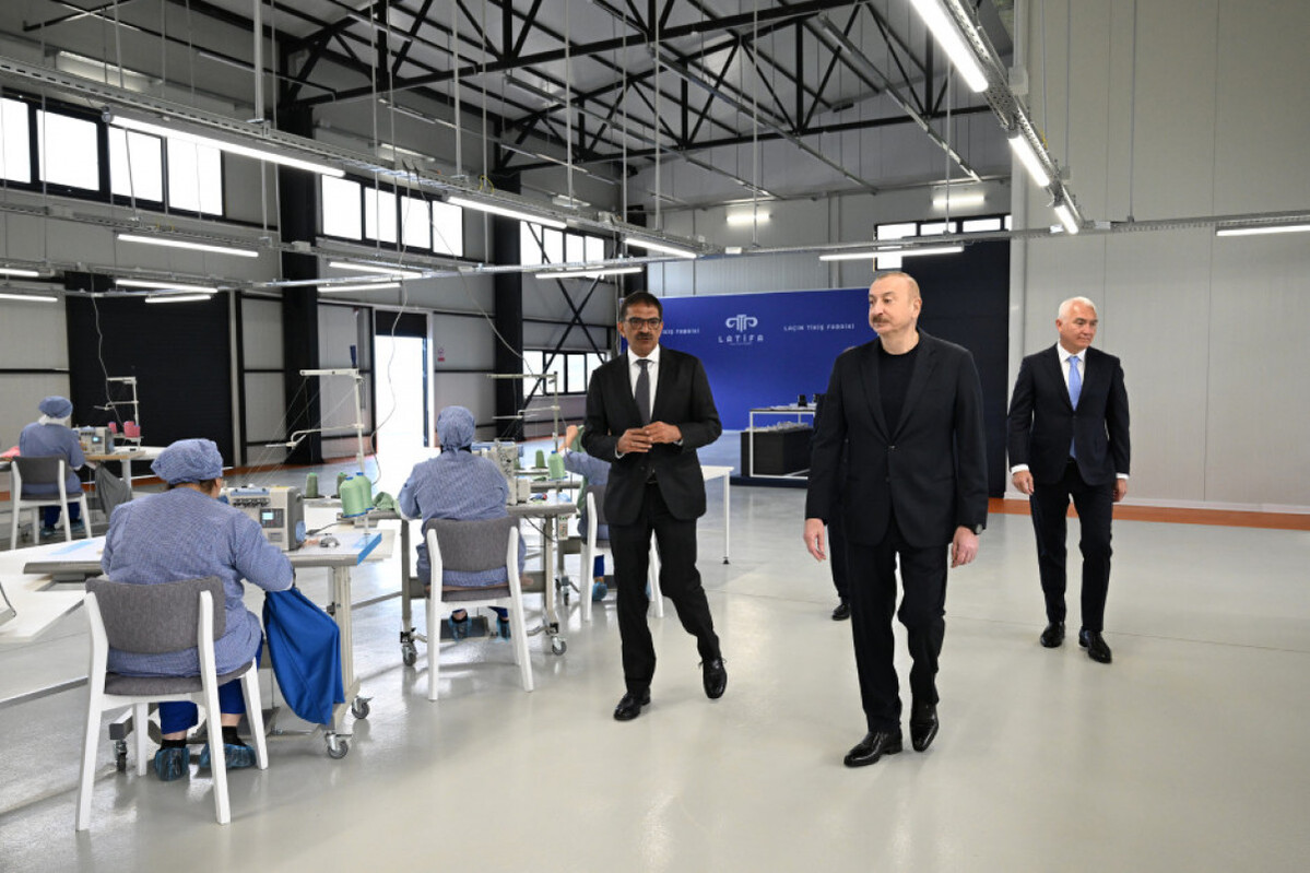 Başkan Ilham Aliyev, Latia Lachin Dikiş Fabrikası'nın açılışına katıldı