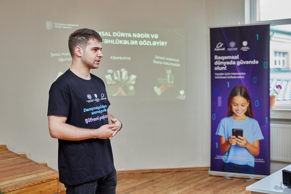 Azercell "Schoolchildren için Cybermaariklari Program" ı başlattı