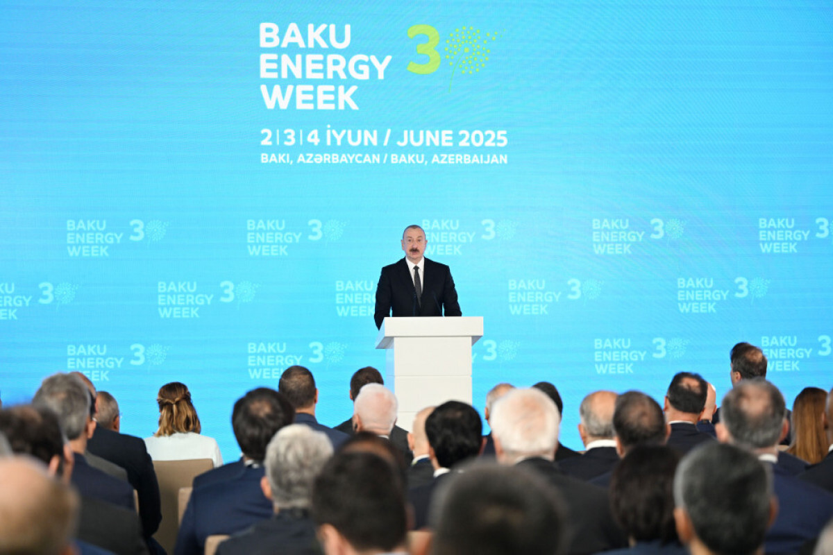 Başkan, Hazar Petrol ve Gaz, Hazar Gücü ve Bakü Enerji Forumu'nun resmi açılış töreninde konuştu - Güncellenmiş -2