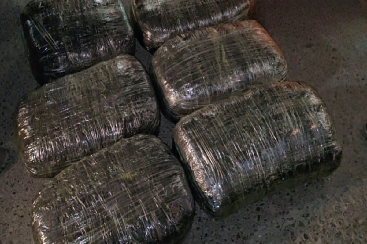 Lankaran'daki cirodan 18 kilogram ilaç çıkarıldı