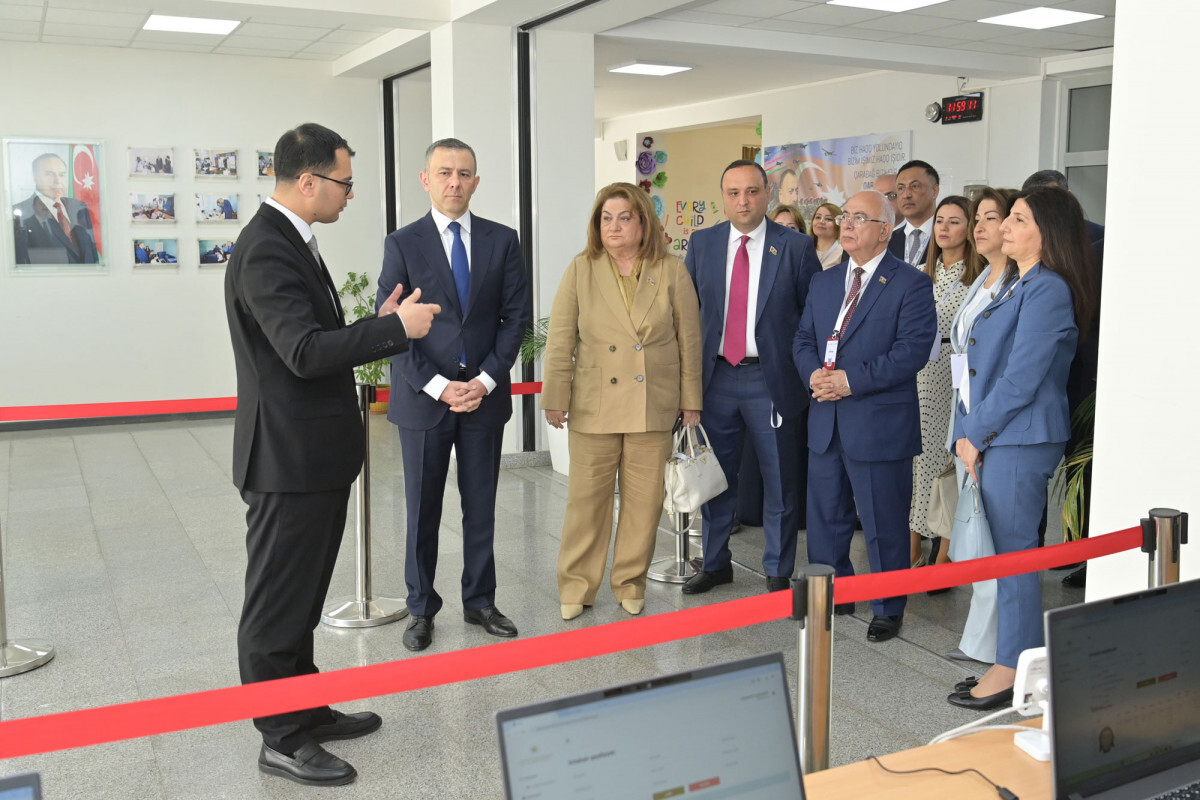 Milletvekilleri sertifika sınavını izledi