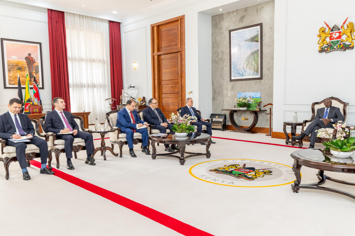 Jeyhun Bayramov Kenya Başkanı ile bir araya geldi