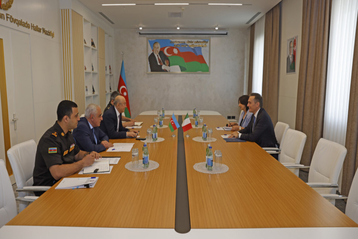Kamaladdin Heydarov İtalyan Büyükelçisi ile bir araya geldi