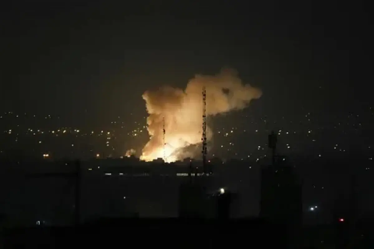 İsrail Batı İran'da bir yeraltı füze nesnesine çarptı