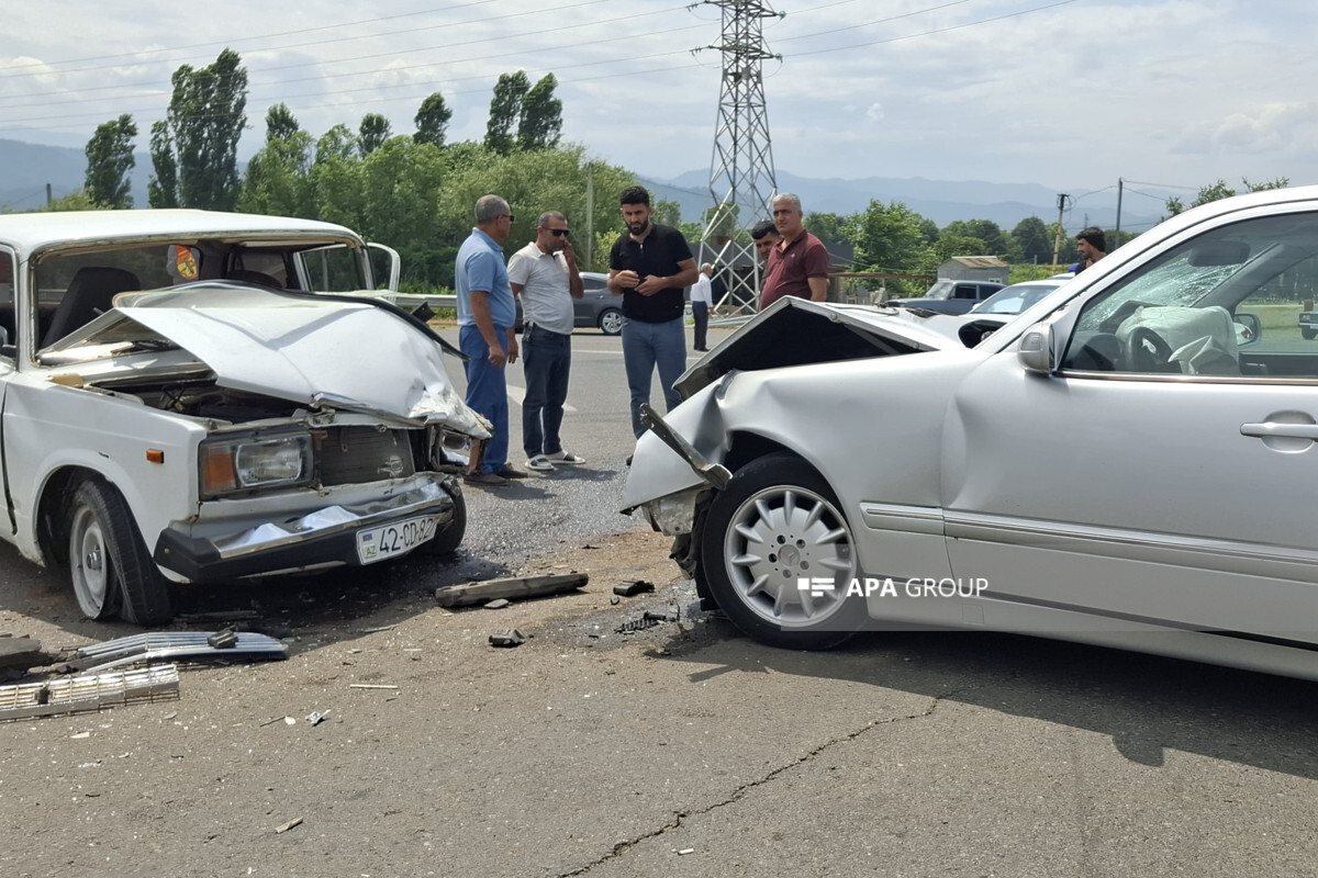 Lankaran'da bir trafik kazasında beş kişi yaralandı - fotoğraf
