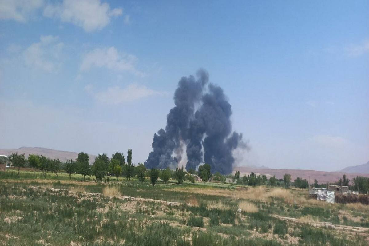 İsrail İran'ın Zennjan ve Hemedan saldırılara saldırıyor