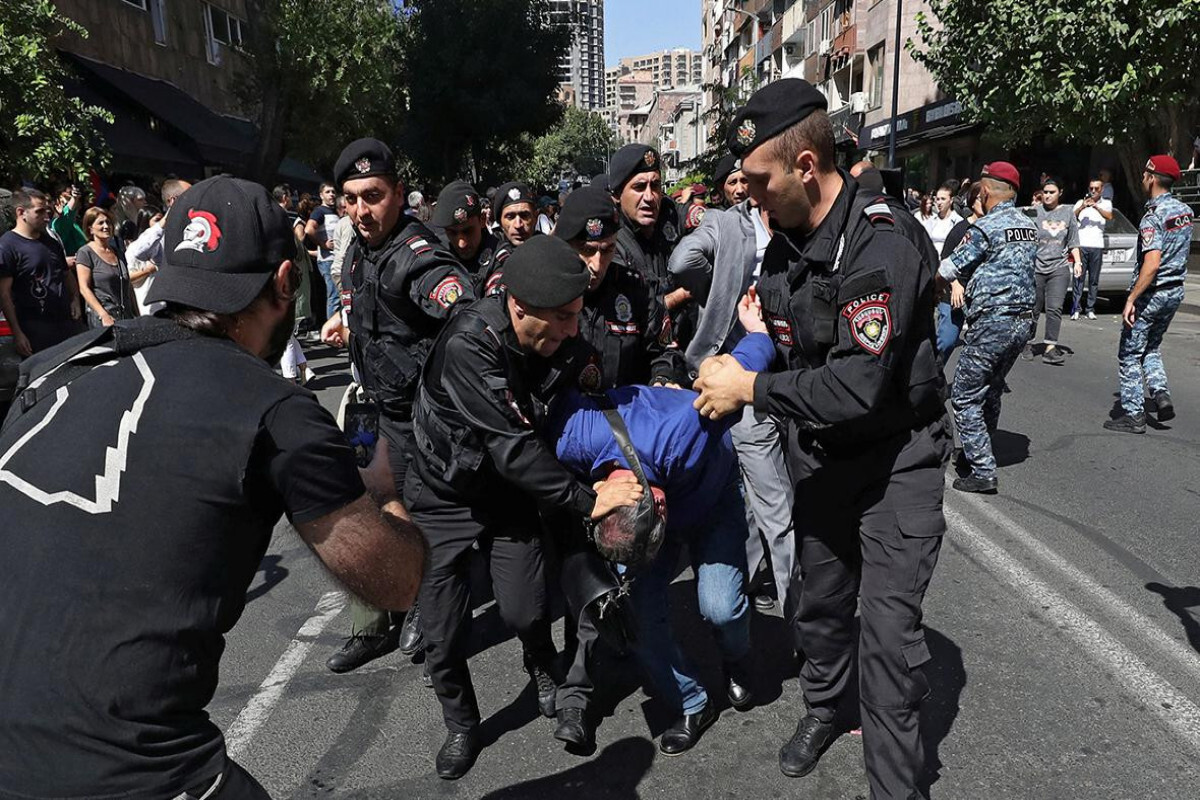 "Dashnaktsutyun" ın tutuklanması, kitlesel eylemler hakkında başlatıldı ve uyarıldı