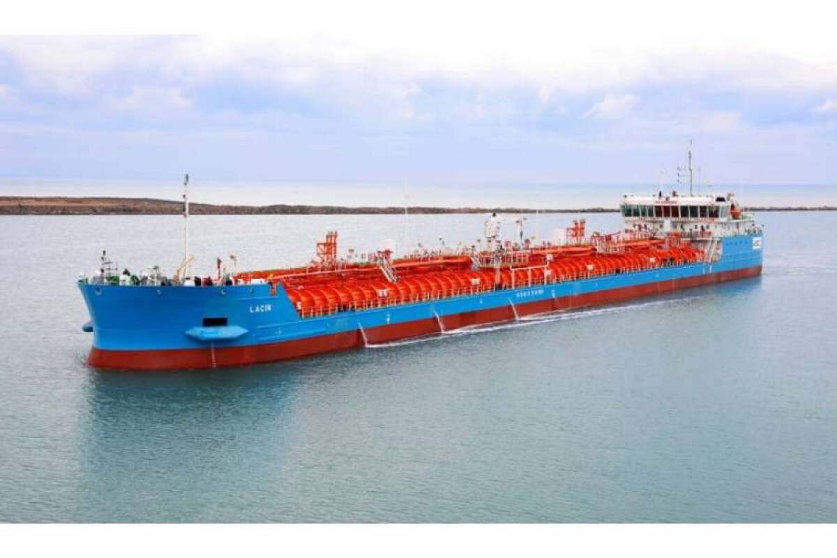 Azerbaycan'da taşınan kargoların% 47'si petrole düştü