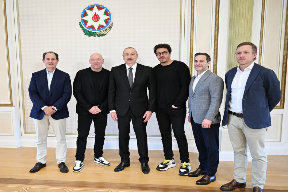 Başkan Ilham Aliyev UFC Başkanını aldı