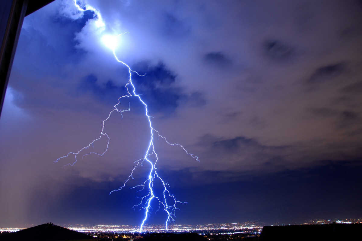 Yarın Bakü'de yağmur yağacak, Lightning - <span class="red_color">Uyarı</span>