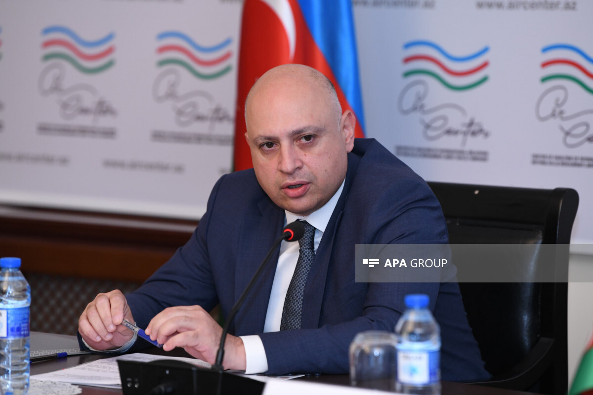 Azerbaycan Cumhuriyeti Dışişleri Bakan Yardımcısı Samir Sharifov