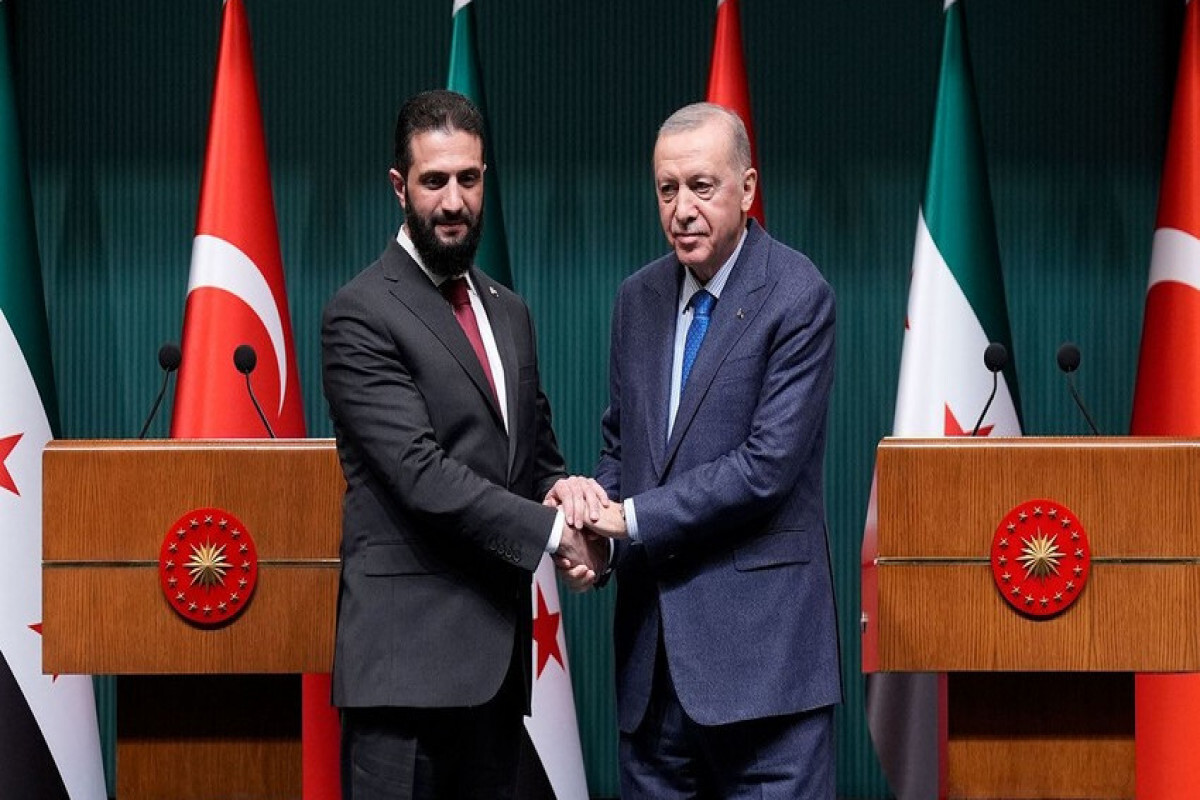 Erdoğan: Suriye'de Ahmed Al Shara'yı yalnız bırakmayacağız