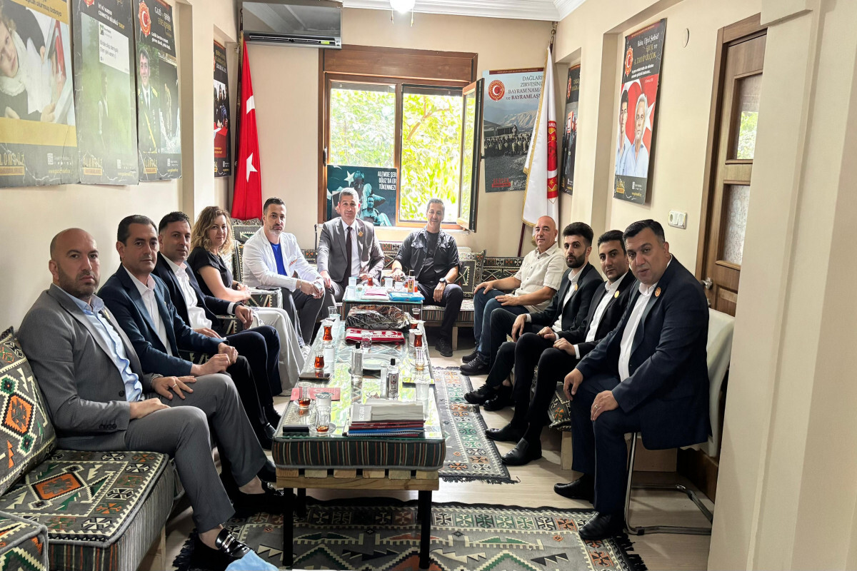 Azerbaycan Gazeteci Gazileri Türk Gaziler Vakfı'nı ziyaret etti