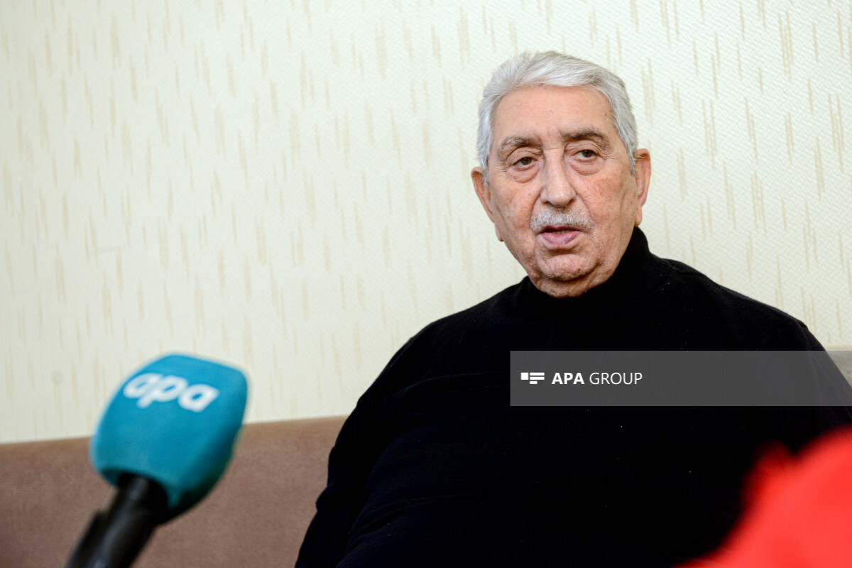 Merkezi Klinik Şef: Halk sanatçıları Arif Babayev'in statüsü ağır ve istikrarlı olmaya devam ediyor