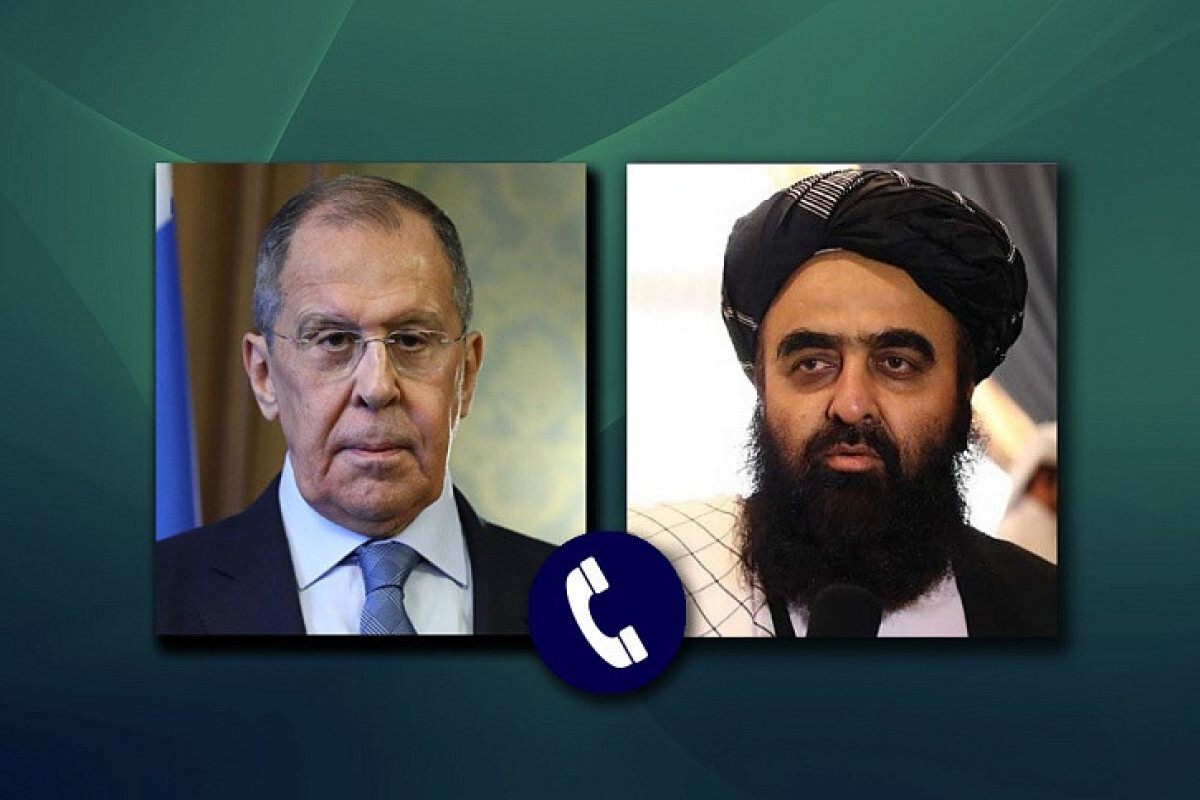 Lavrov, Afganistan'ı yöneten bakanla telefon görüşmesi yaptı