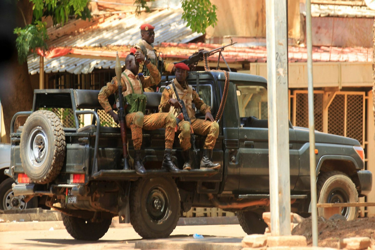 Burkina Faso'da Silahlı Saldırı 50 Asker Hayatını Kaybetti