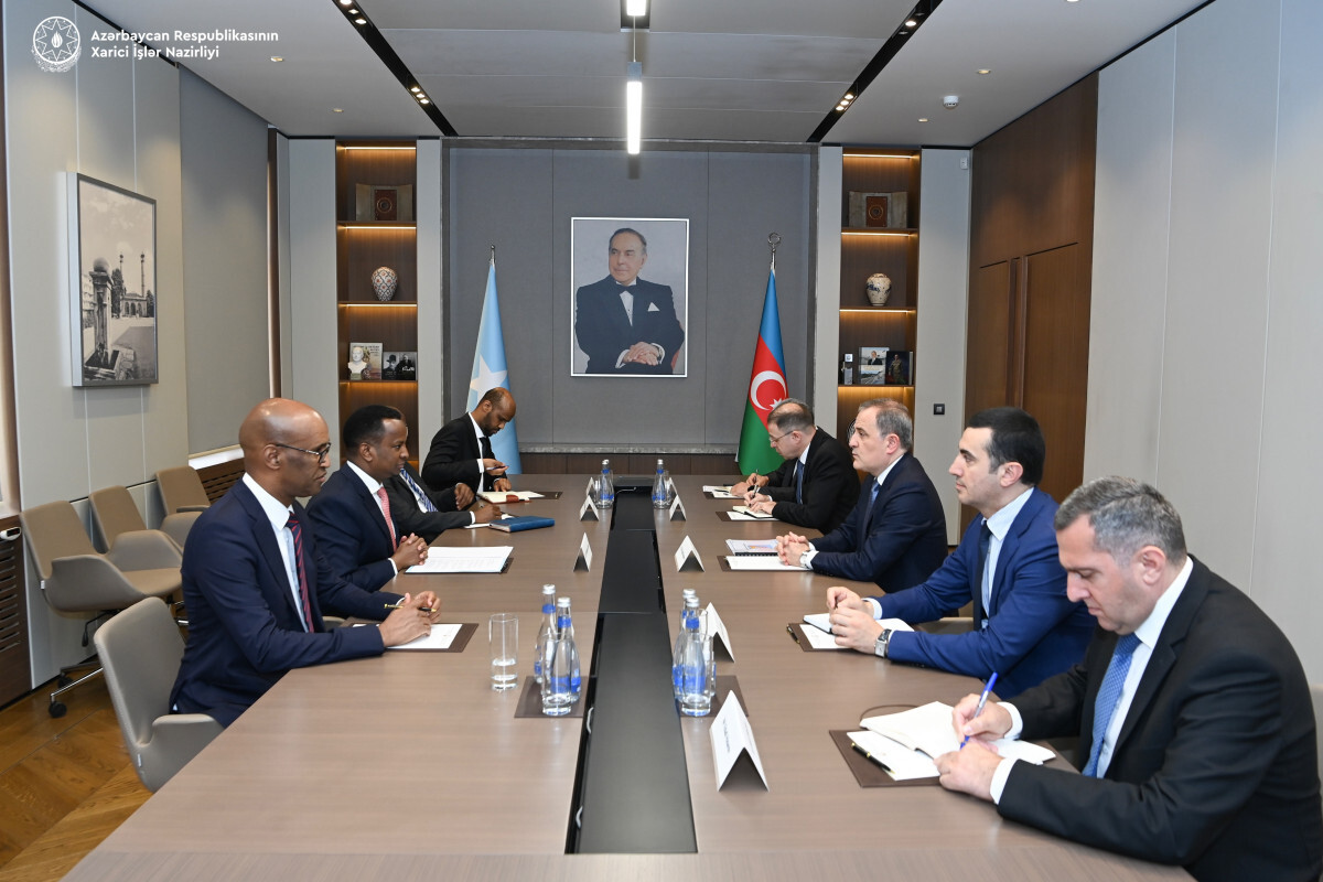 Azerbaycan ve Somali dışişleri bakanları bir kaydetme toplantısı düzenledi - güncellendi