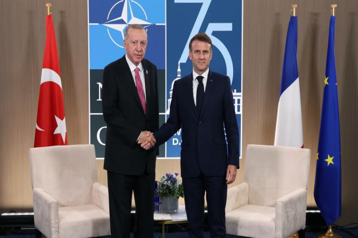 Erdoğan Macron ile telefon görüşmesi yaptı