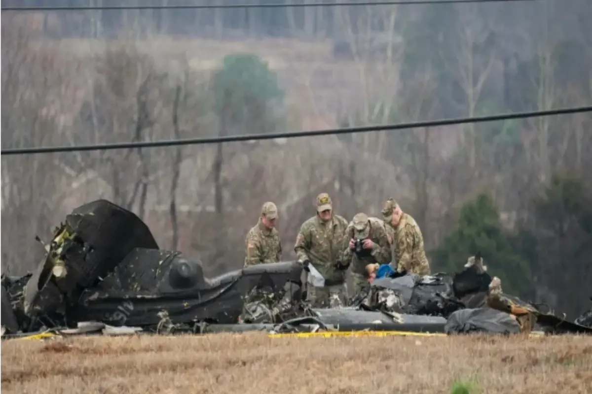 Almanya'da bir askeri helikopter çöktü ve öldü
