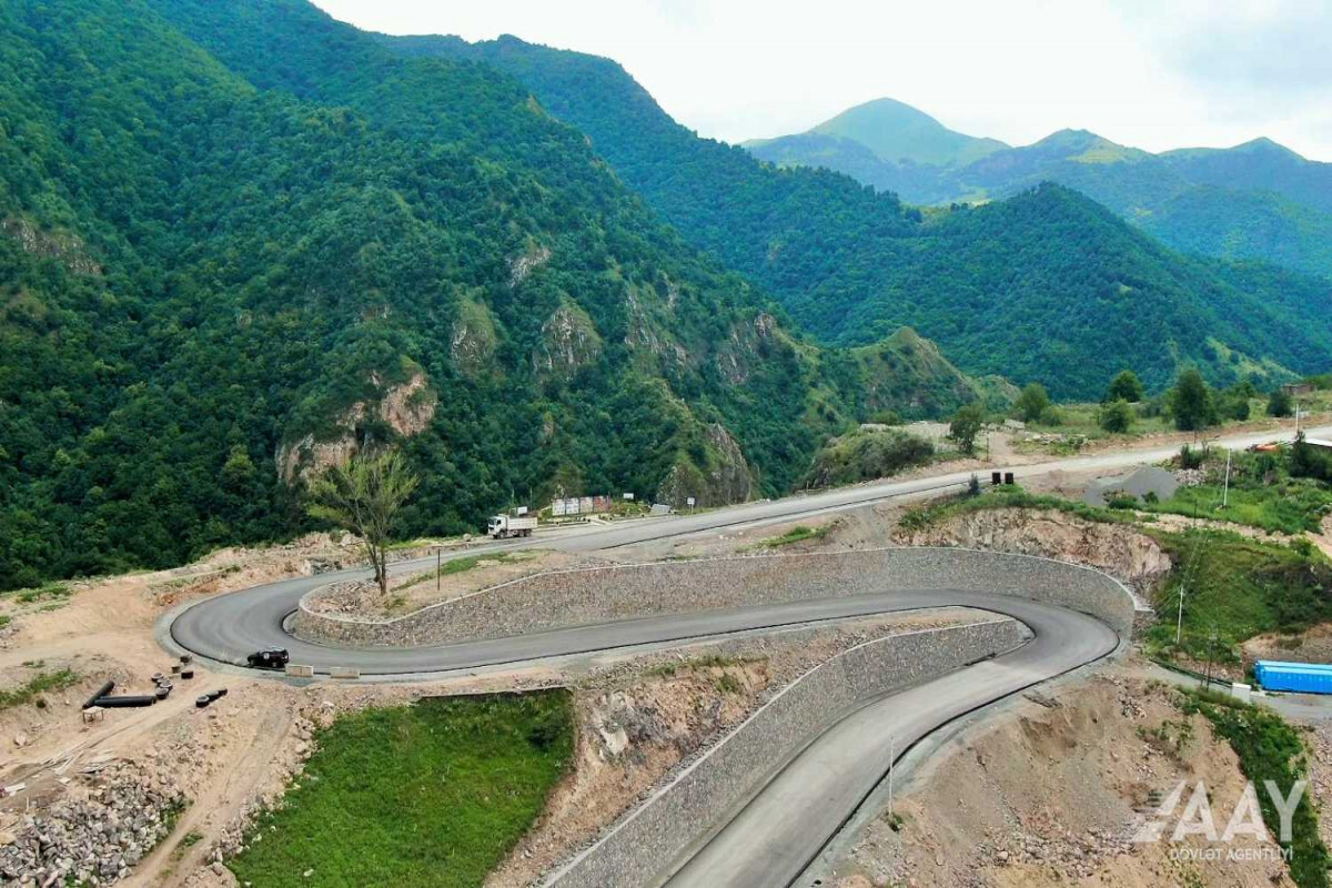 Toganali-Kalbajar-Itisu Otoyolunun inşası% 85-fotoğrafla yürütüldü