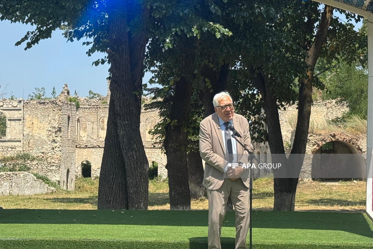 Vagif şiir günleri bir şiir saati düzenledi - fotoğraf