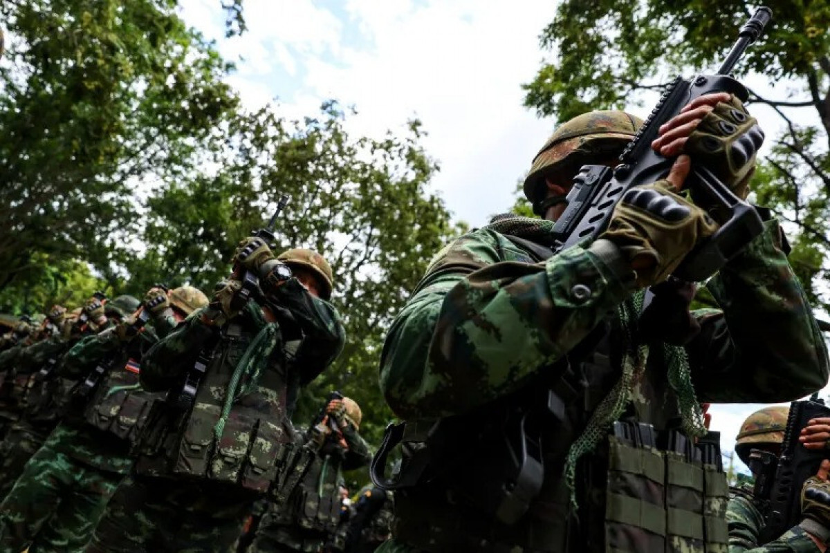 Tayland-Kamboçya sınırında silahlı çatışmalarda 15 kişi öldü ve 46 kişi yaralandı