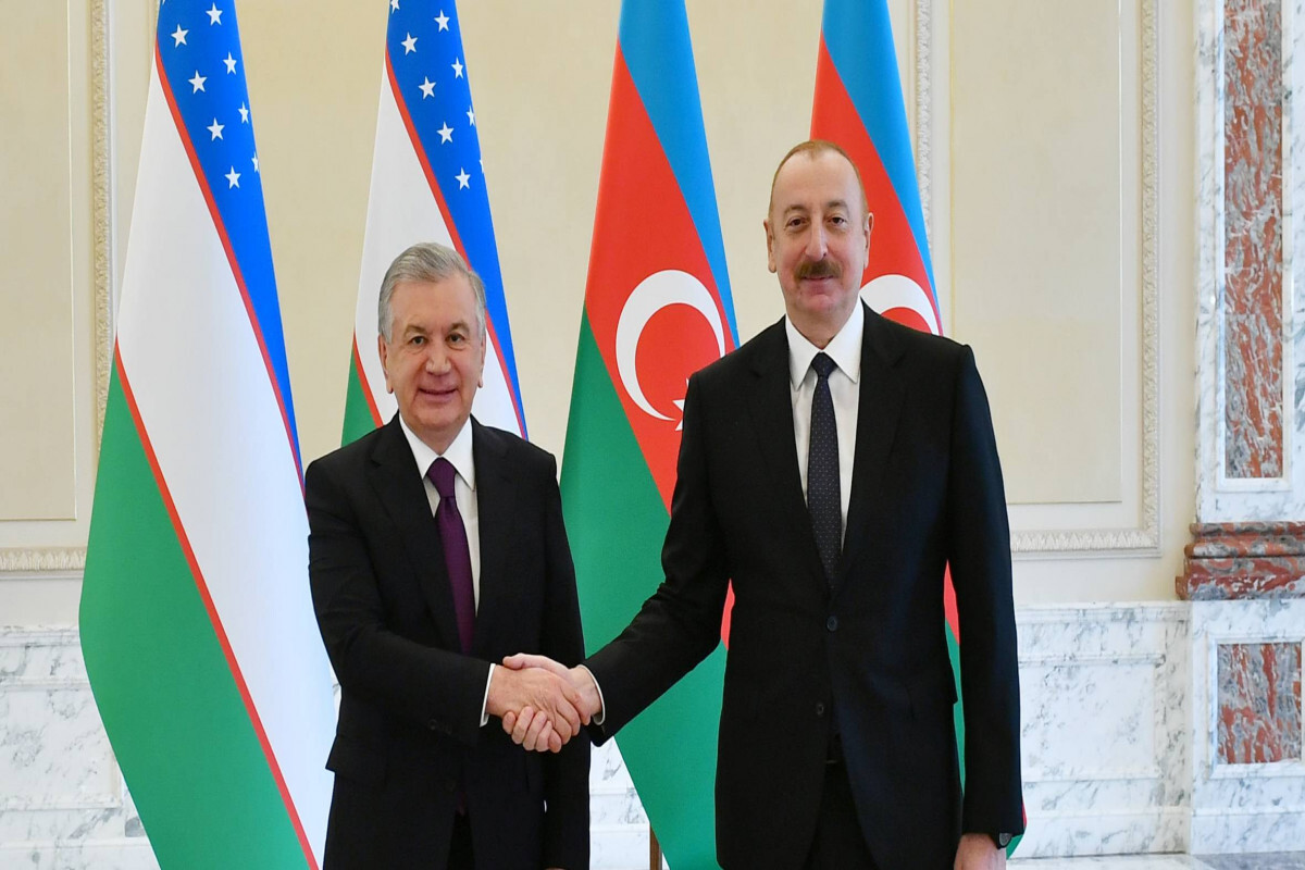 Azerbaycan Başkanı Shavkat Mirziyoev aradı