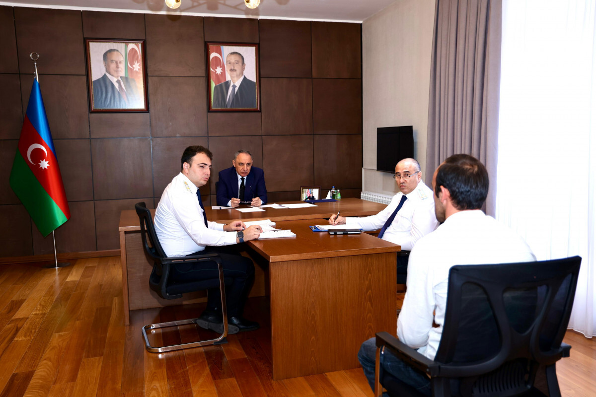 Savcı Gabala bölgesinde vatandaş aldı