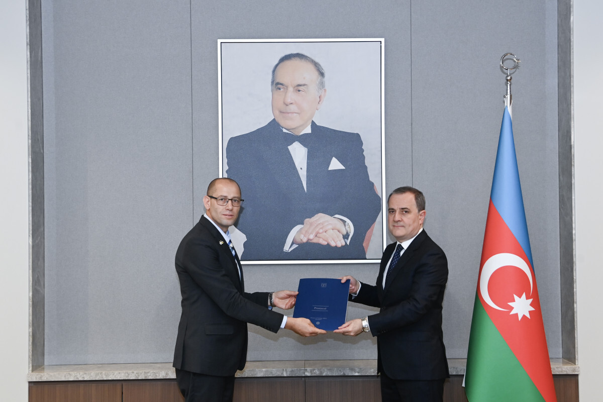 Jeyhun Bayramov yeni atanan İsrail Büyükelçisi ile bir araya geldi