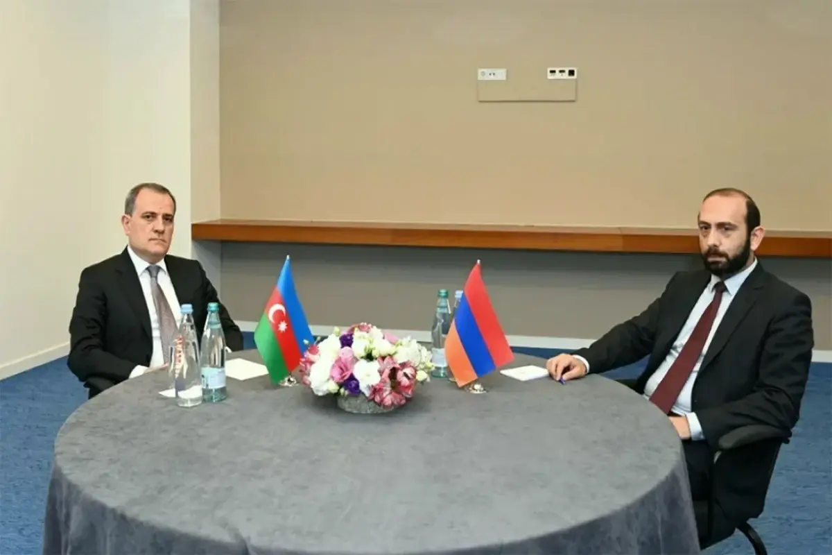 Azerbaycan ve Ermenistan Bakanlarının Çıkarılması Agit Dönem Başkanında bir ortak imzaladı