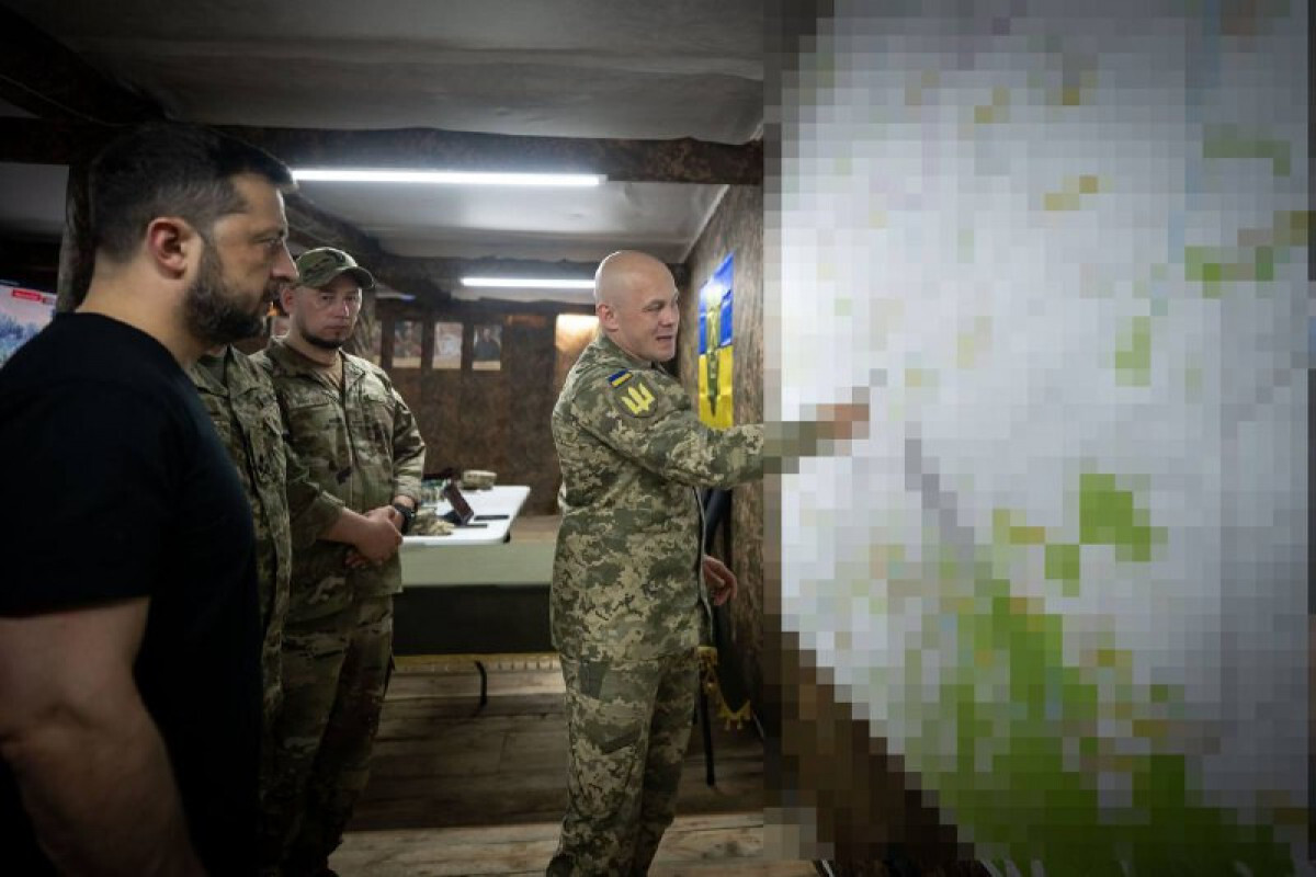 Zelensky Sumi'de ön cephedeydi