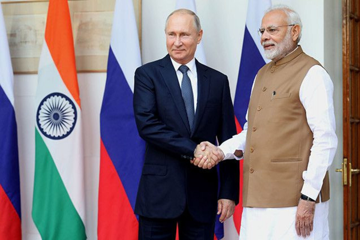 Vladimir Putin ve Narendra Modi