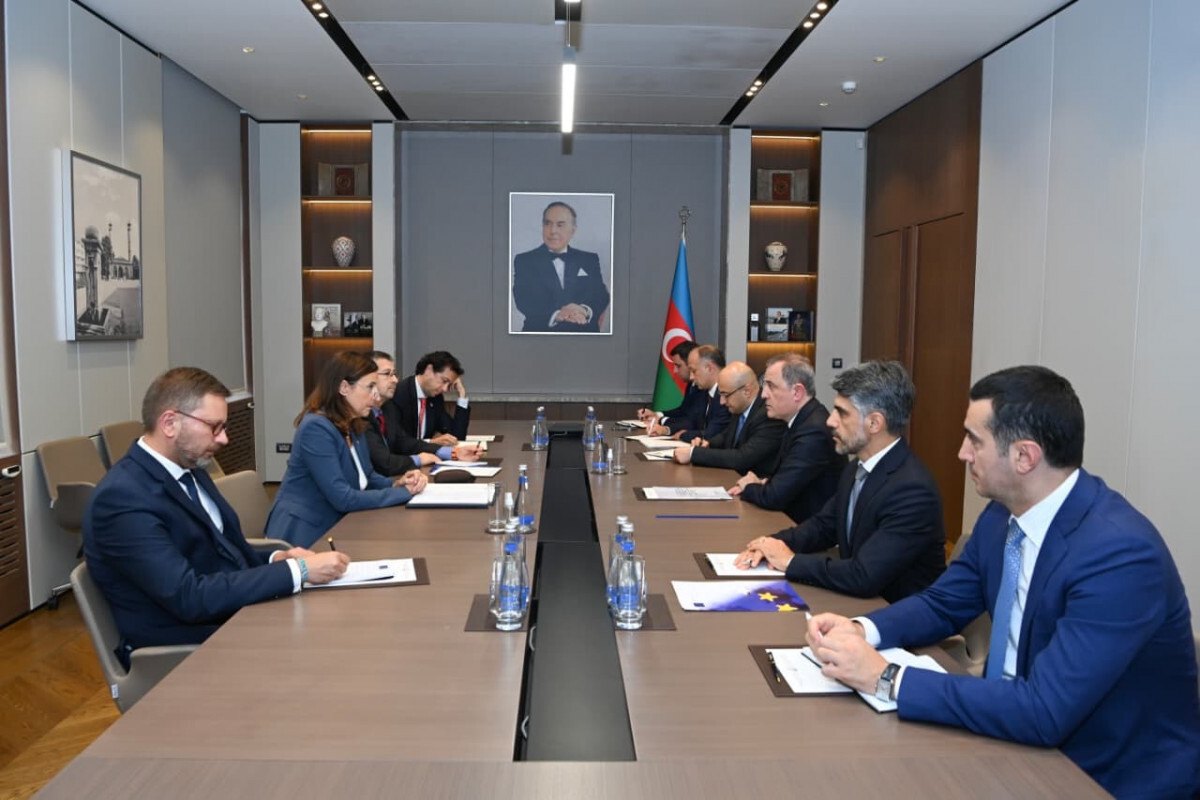Jeyhun Bayramov yeni AB büyükelçisini aldı