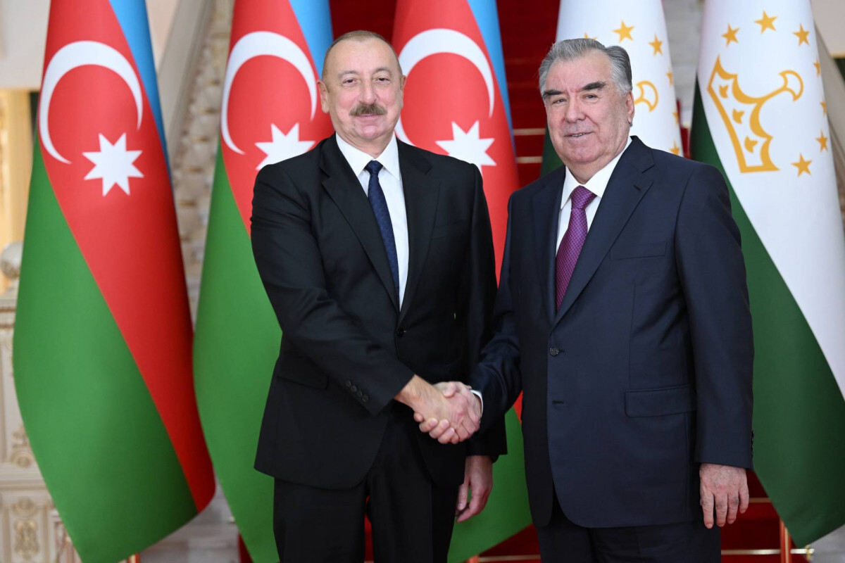 Başkan Ilham Aliyev, Emomali Rahmon'a tebrik mektubu gönderdi