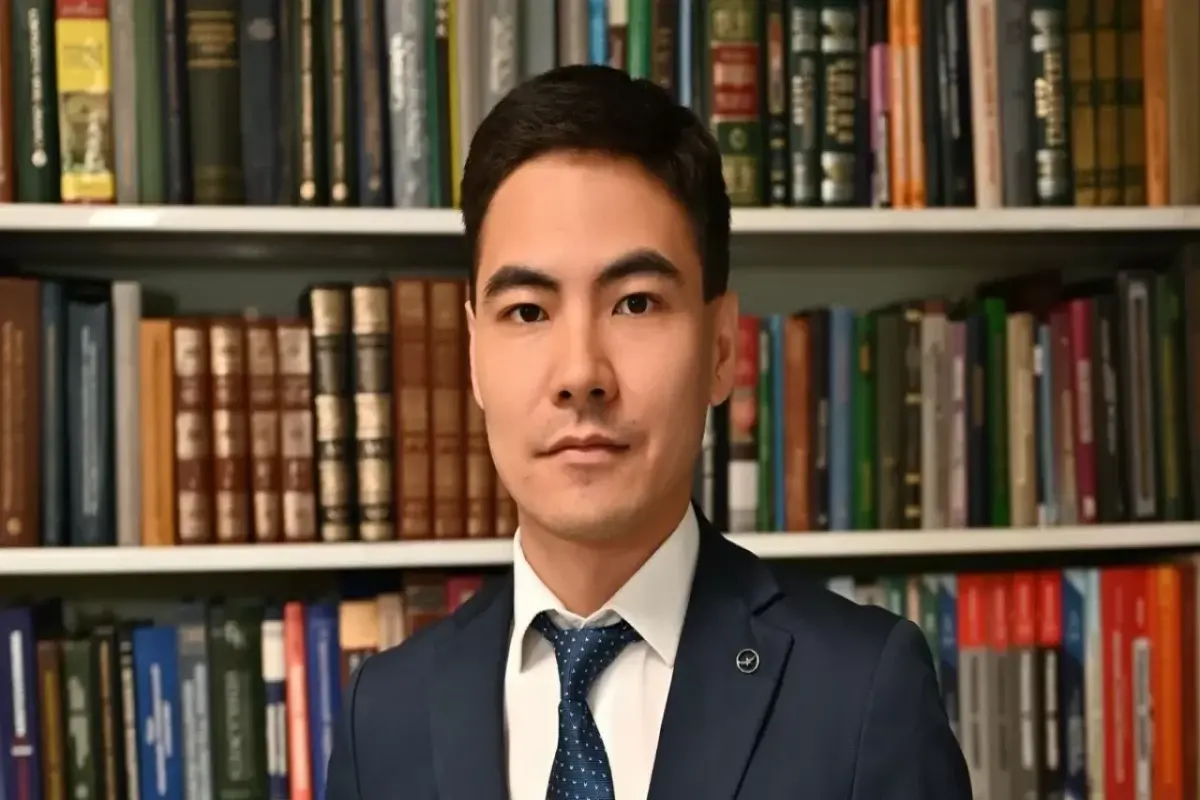 Aydar Kenjebekovich Kurmashev, Kazakistan Cumhuriyeti Cumhurbaşkanına bağlı Stratejik Araştırmalar Enstitüsü Asya Çalışmaları Bölüm Başkanı
