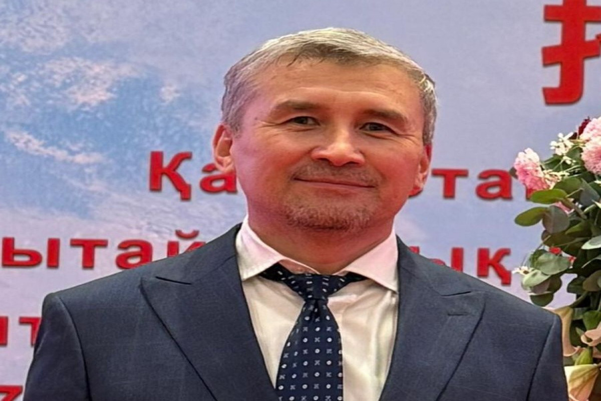 Almat Tokein, Kazakistanlı siyaset bilimci